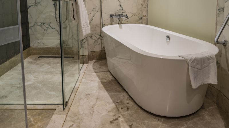 Contemporary Acrylic Bathtub